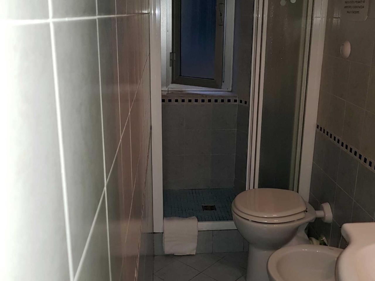 Central Rooms Γένοβα Εξωτερικό φωτογραφία